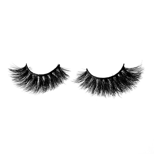 SHELLY LUXURY EYELASHES - ShansBeautyCosmetics